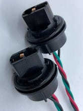 Load image into Gallery viewer, Universal 580 Bulb Holders.