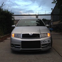 Load image into Gallery viewer, 'Splice In' 380 USDM Light Kit.